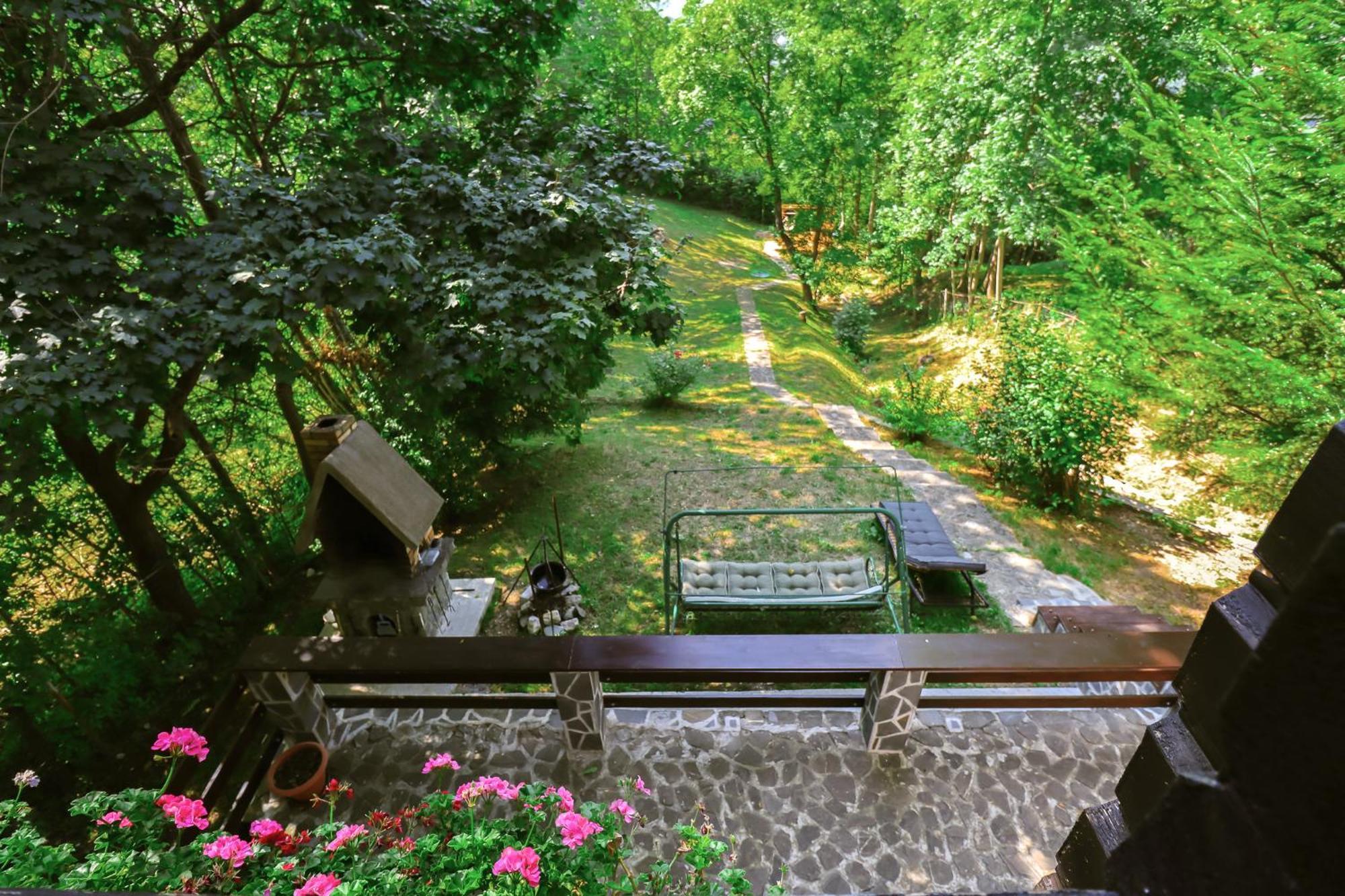 Mountain Family Chalet On Prahova Valley คอมาร์นิค ภายนอก รูปภาพ